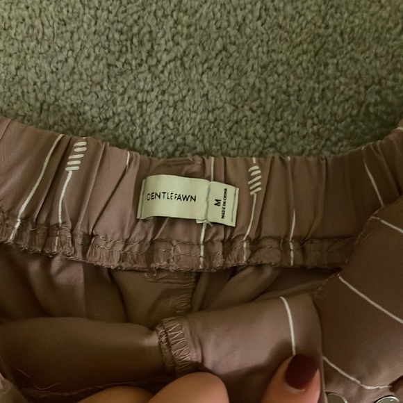 Pink shorts - Picture 3 of 5